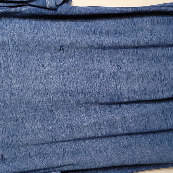 💥Forever 21 Distressed T-Shirt - Picture 5 of 10